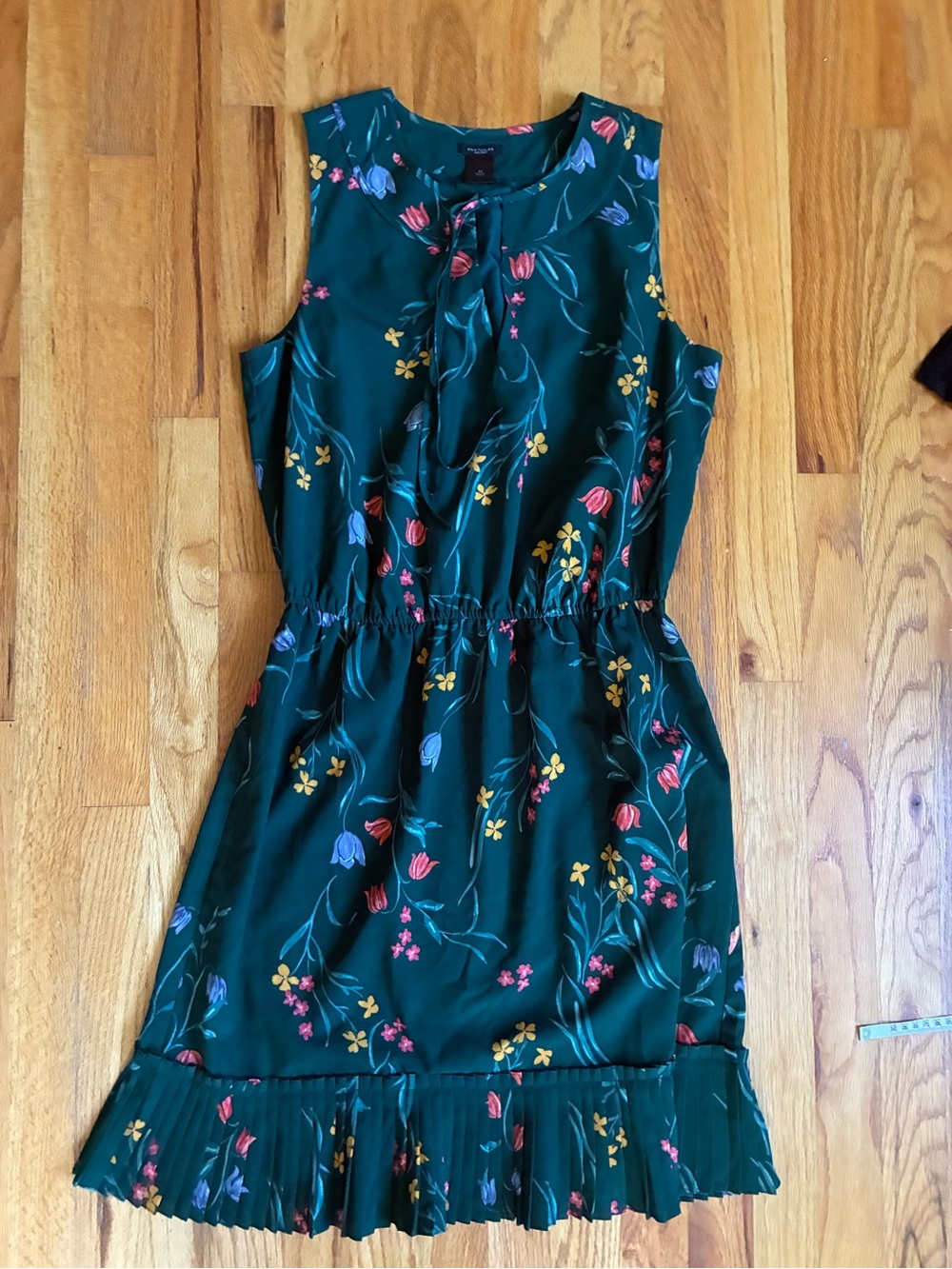Ann Taylor Factory Dark Green Floral Sleeveless Dress
